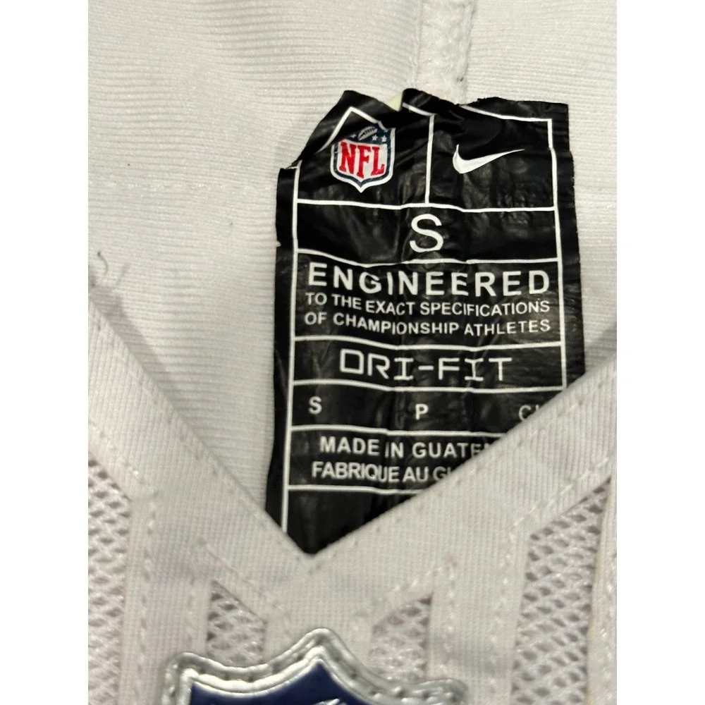 Nike Kansas City Chiefs Patrick Mahomes 15 Stitched Jersey White Mens Small